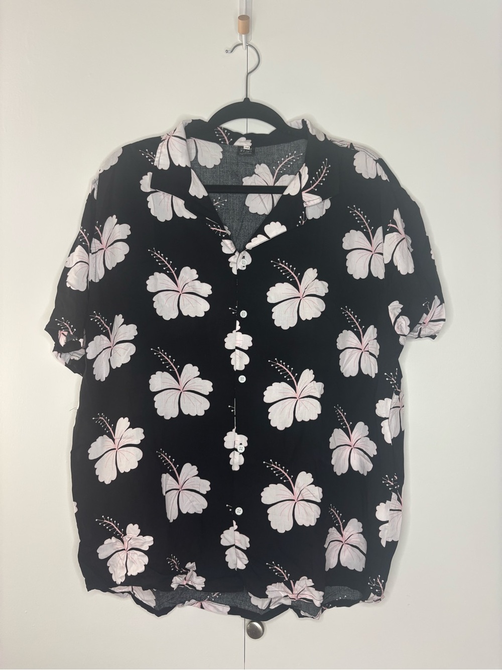 Sweet Honey - Black Floral Button-Up Shirt with White Hibiscus Print